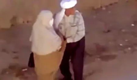 Głupia seks grupowy darmowe filmy kobieta!