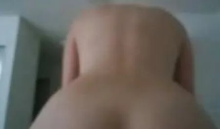 Piękne oczy z darmowe filmy erotyczne animowane dziewczyną i kurczakiem