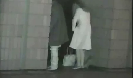 Dwa potwory Czarna kura rozpowszechnianie potrójnego przegubu darmowe nagie filmy