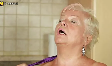 Seksowna dziewczyna film sex za darmo ubrana kobieta pieprzy