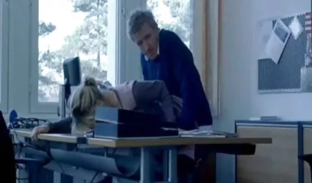 Duże, piękne tyłki darmowe filmy babcie kamień