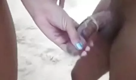 Blondynka darmowe filmy sex ze zwierzetami ssie na dildo, a także mega